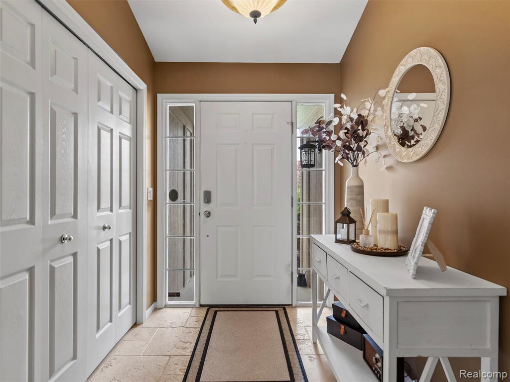 56714 Winding Creek Drive, Macomb, MI 48042 — Photo 2
