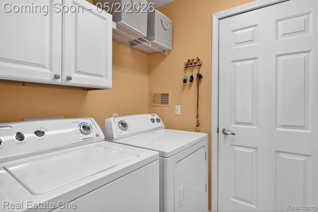 1396 Waverly Drive, White Lake, MI — Photo 15