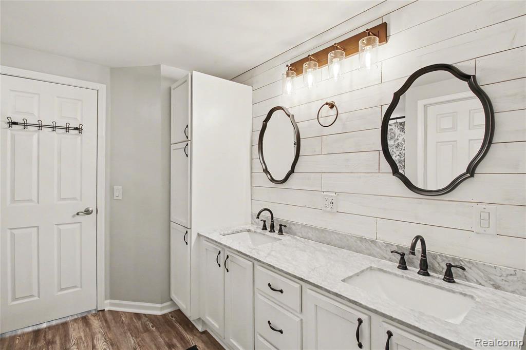 920 Meadowlark Lane, Howell, MI 48843 — Photo 15