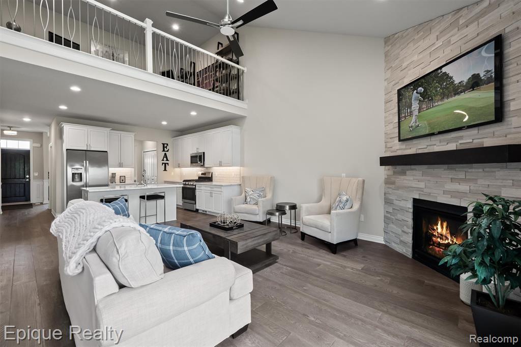 181 E Market Street, Oxford, MI 48371 — Photo 6