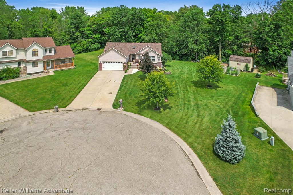 5085 HICKORY Trail, Grand Blanc, MI 48439 — Photo 7