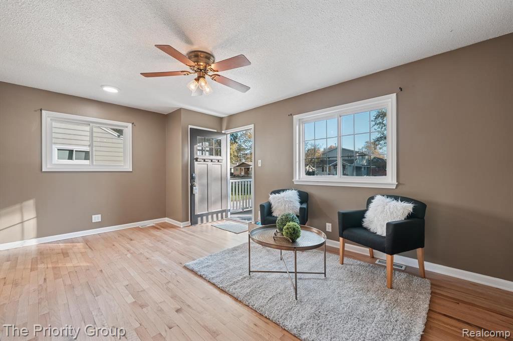 5235 Drayton Road, Clarkston, MI — Photo 11