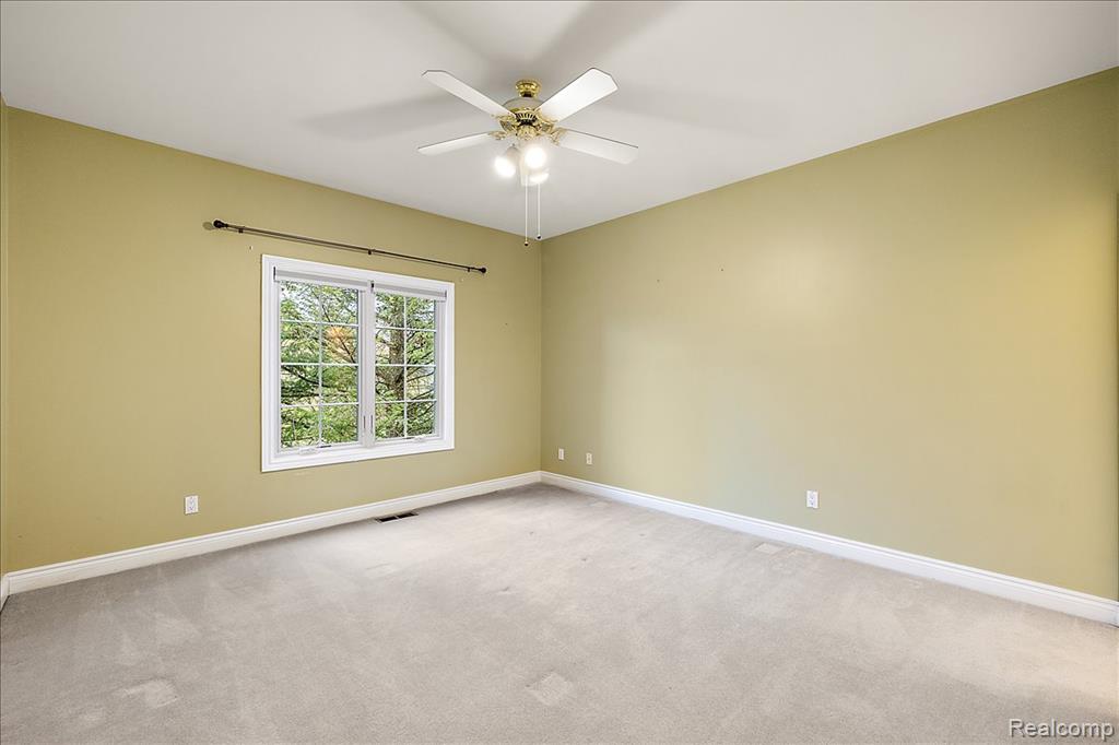 3725 Mountain Laurel Court, Oakland, MI — Photo 39