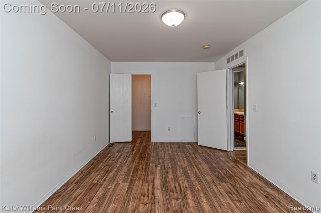 44524 N Bunker Hill Drive, 112, Clinton Twp, MI 48038 — Photo 30