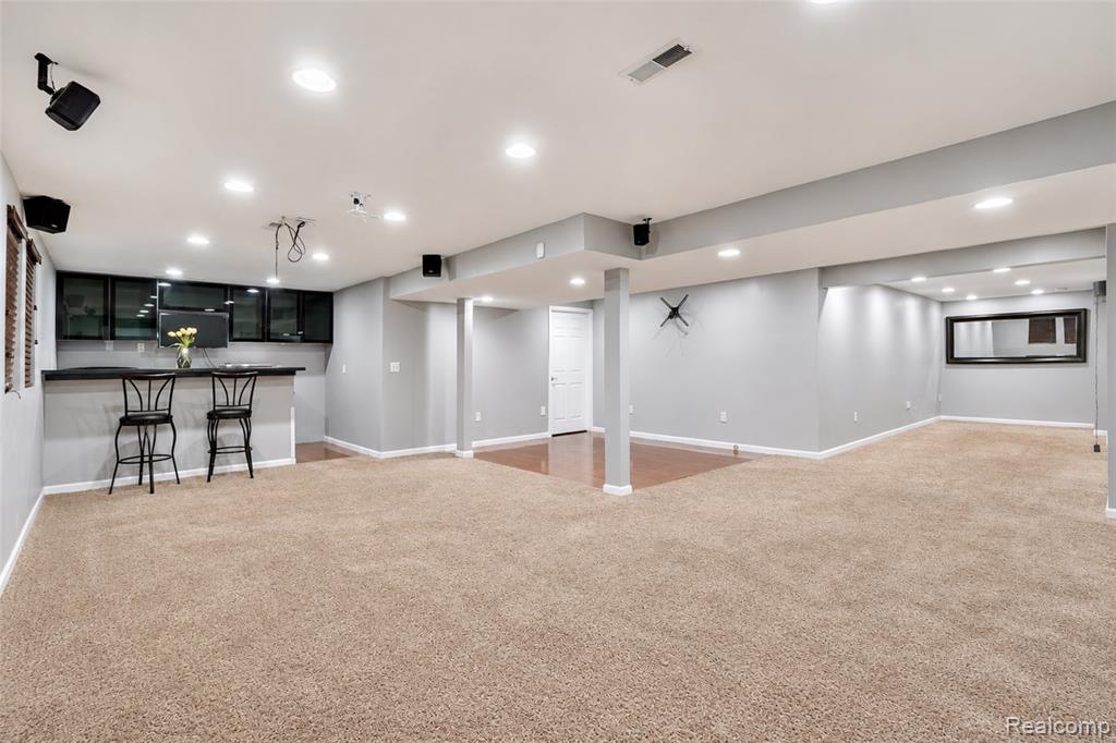 45149 Bartlett Drive, Novi, MI — Photo 46