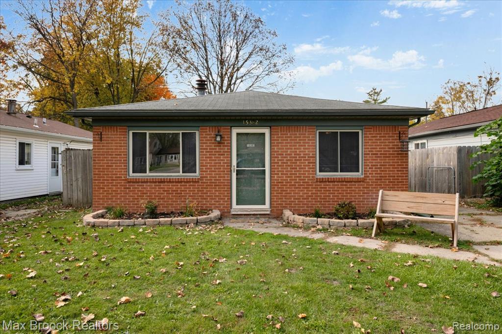 15382 Beech Daly Road, Taylor, MI 48180
