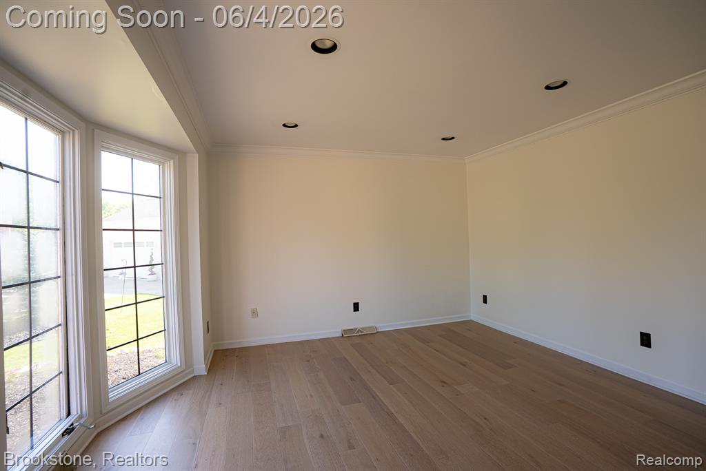 8828 Grace Street, Shelby Twp, MI 48317 — Photo 5