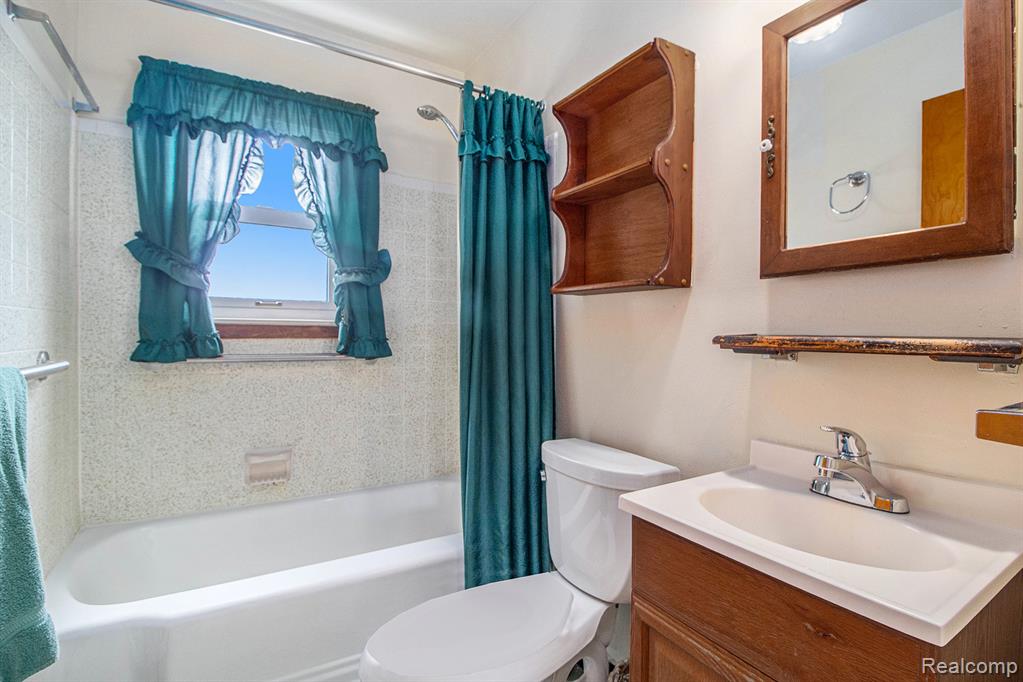 6950 Harrison Street, Garden City, MI — Photo 8