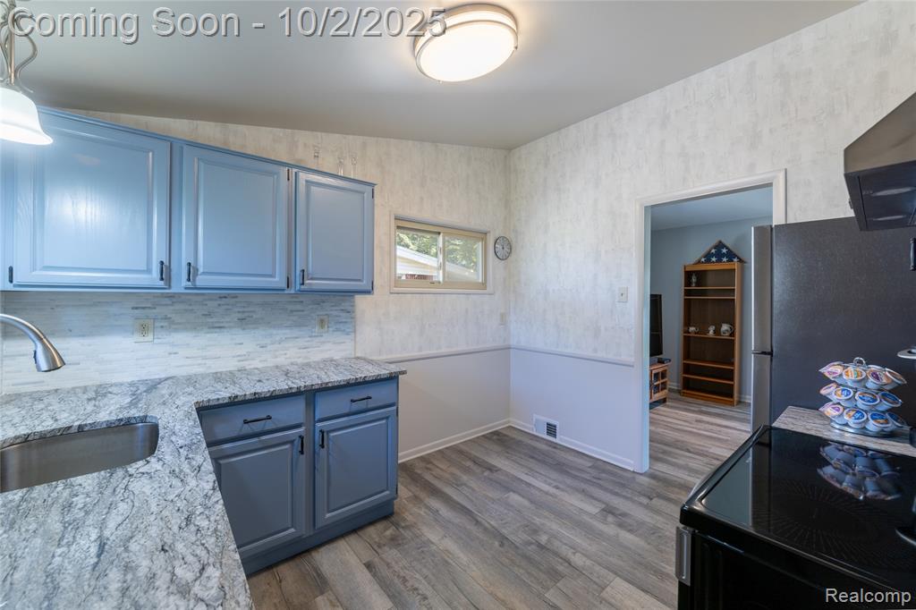 9253 Idaho Street, Livonia, MI 48150 — Photo 9