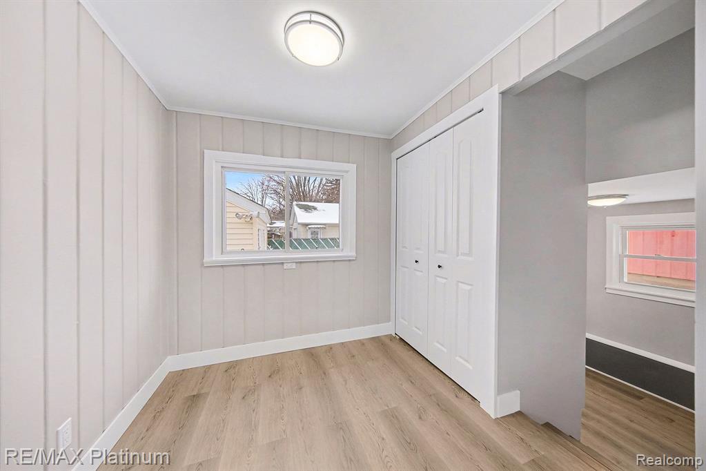 604 Seymour Avenue, Jackson, MI 49202 — Photo 7