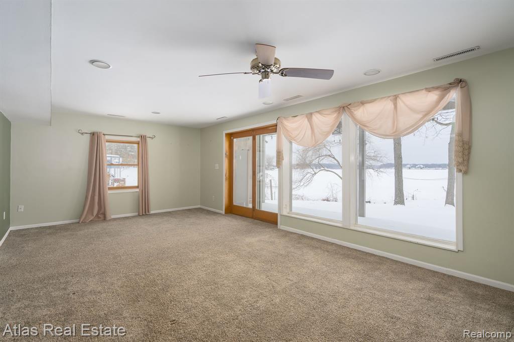 10128 Dar Lane, Goodrich Vlg, MI — Photo 18