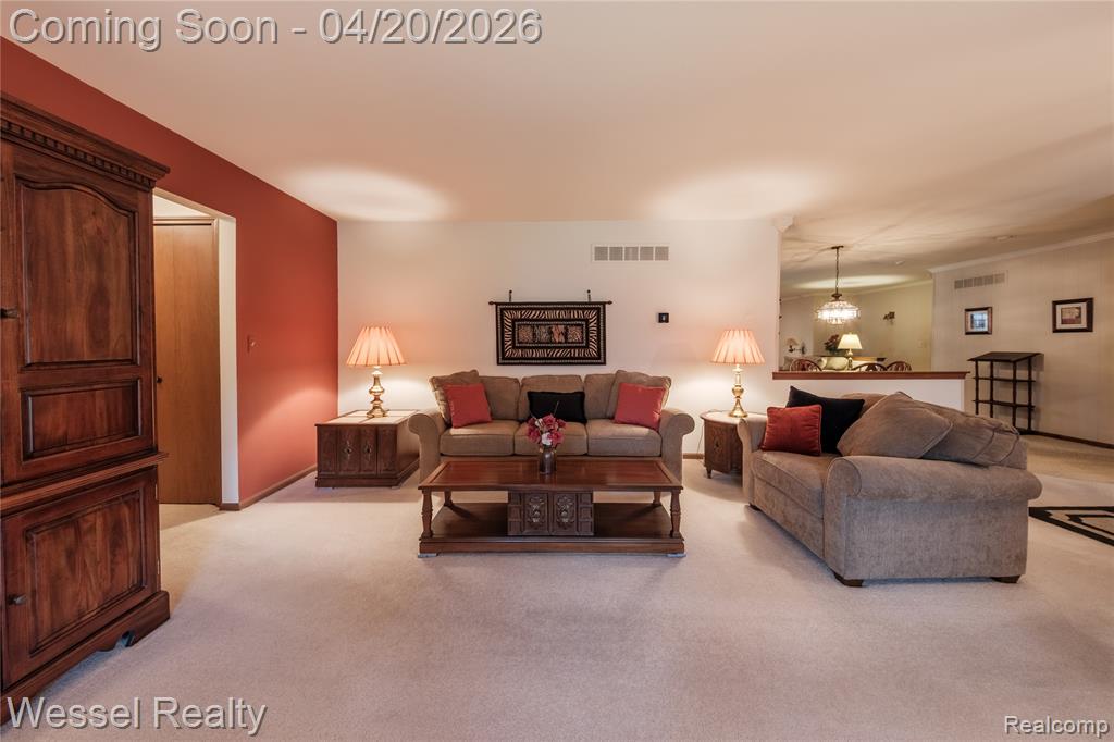 53659 Wolf Drive, Shelby Twp, MI 48316 — Photo 9