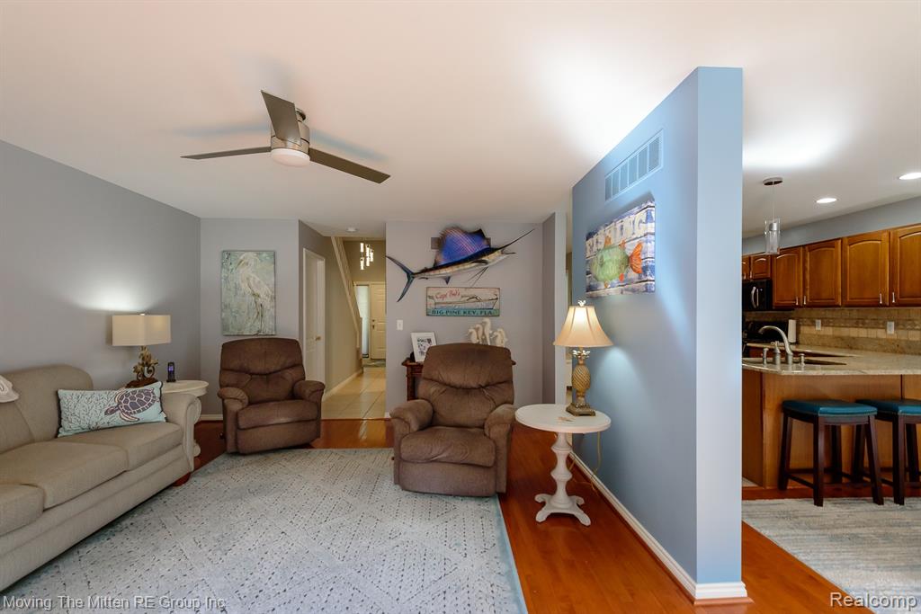 17449 Ava Court, New Boston, MI 48164 — Photo 5