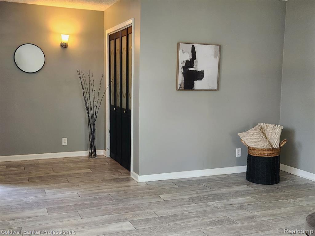 837 GIBSON Street, Oxford, MI 48371 — Photo 7