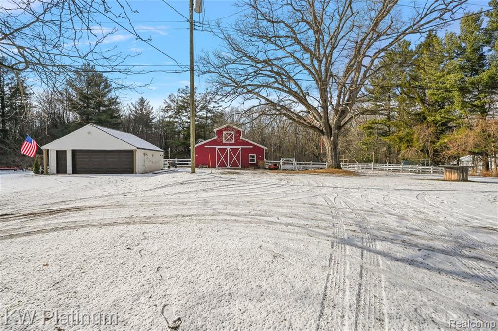 8658 Marsh Road, Clay, MI 48001 — Photo 50