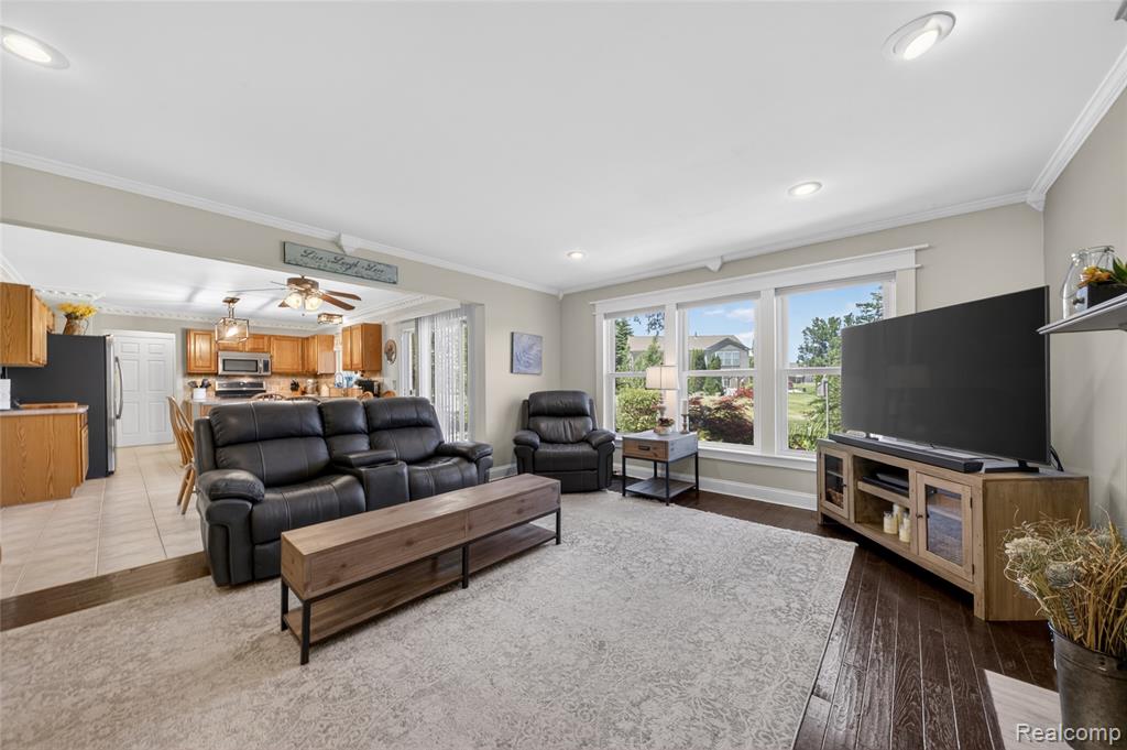 4728 Sherwood Circle, Canton, MI 48188 — Photo 16