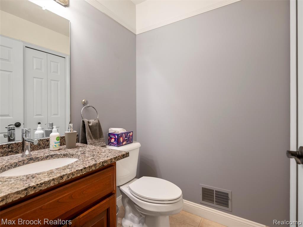 51197 Blackhawk Lane, Macomb, MI 48042 — Photo 32