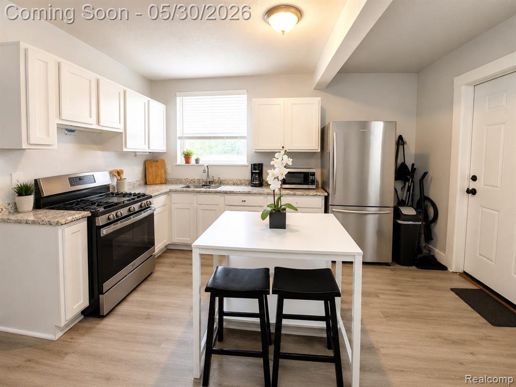 3455 Buckingham Avenue, Detroit, MI 48224 — Photo 8