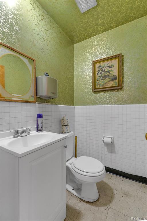 19301 Van Dyke Street, Detroit, MI 48234 — Photo 24