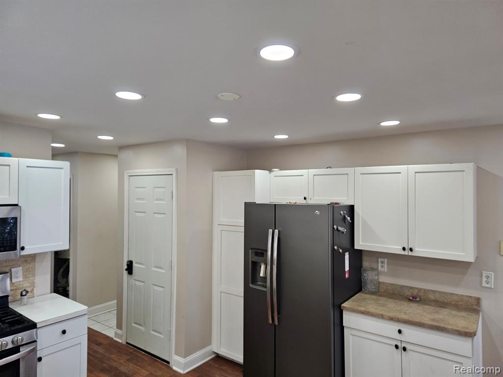 50452 MADISON Drive, Macomb, MI 48044 — Photo 10