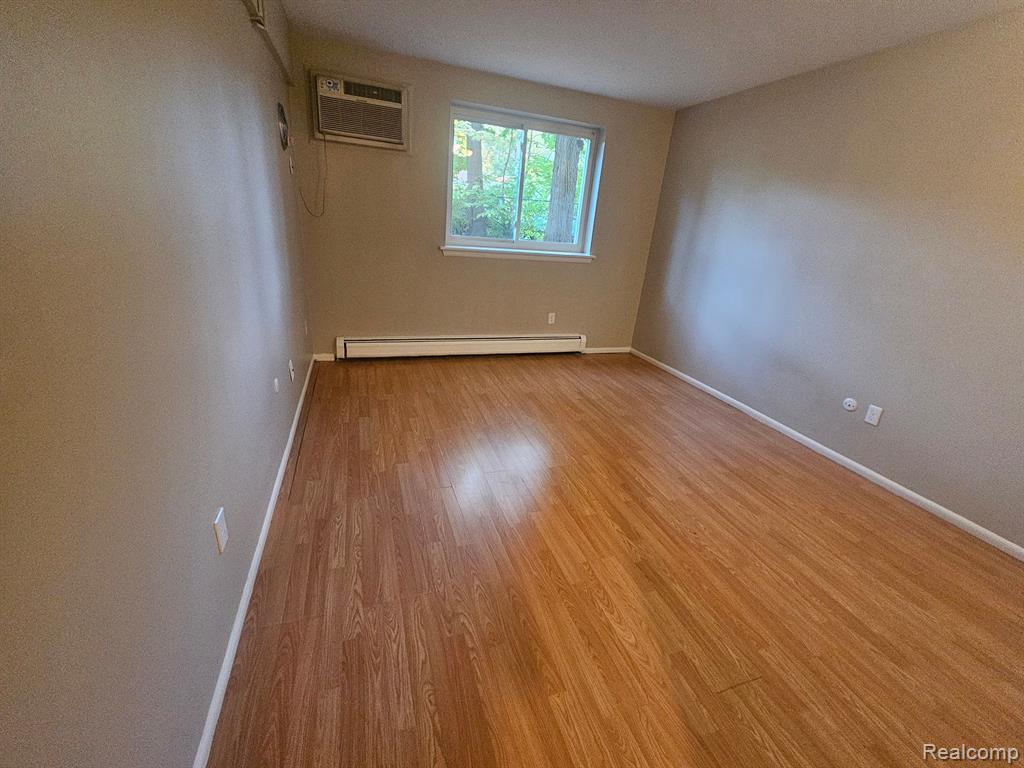 7394 CENTRAL Street, 2, Westland, MI — Photo 11