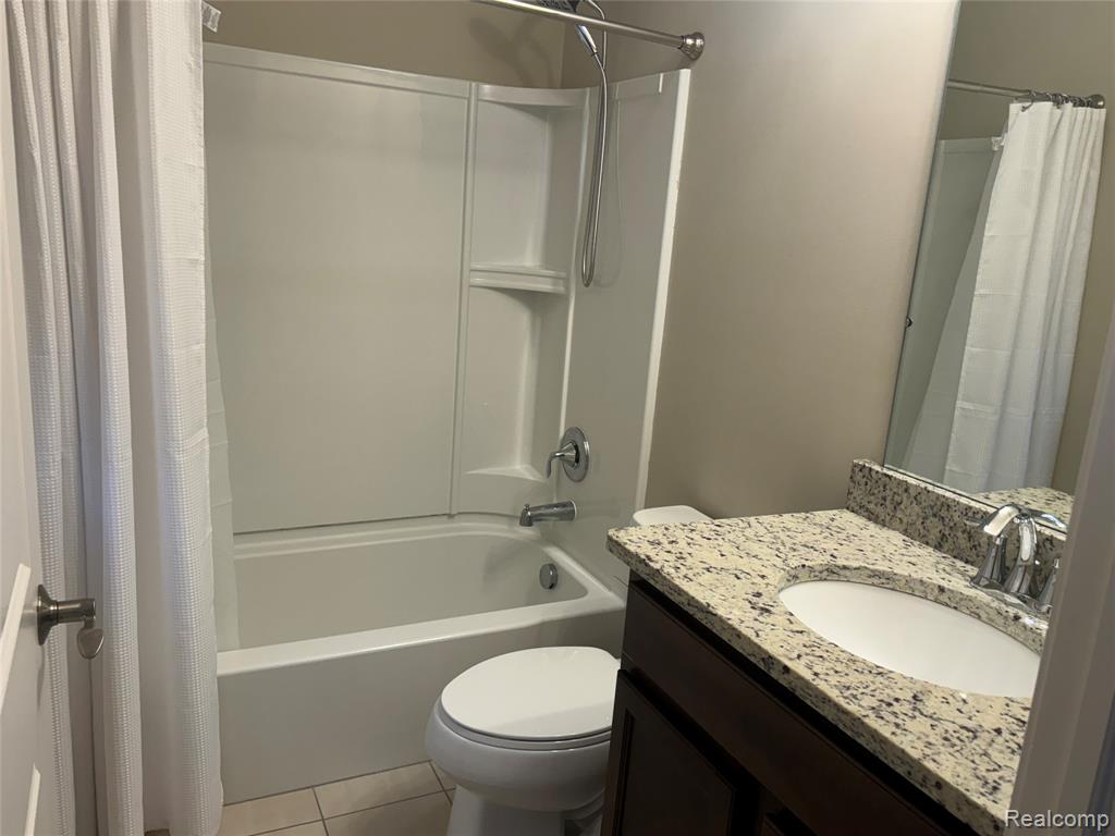 47757 Hillcrest Drive, Northville, MI — Photo 28