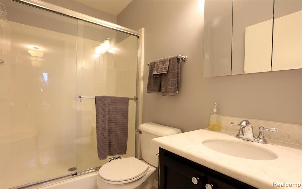 45977 Tallgrass Court, Belleville, MI 48111 — Photo 13