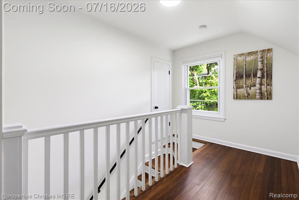 26642 York Road, Huntington Woods, MI — Photo 28