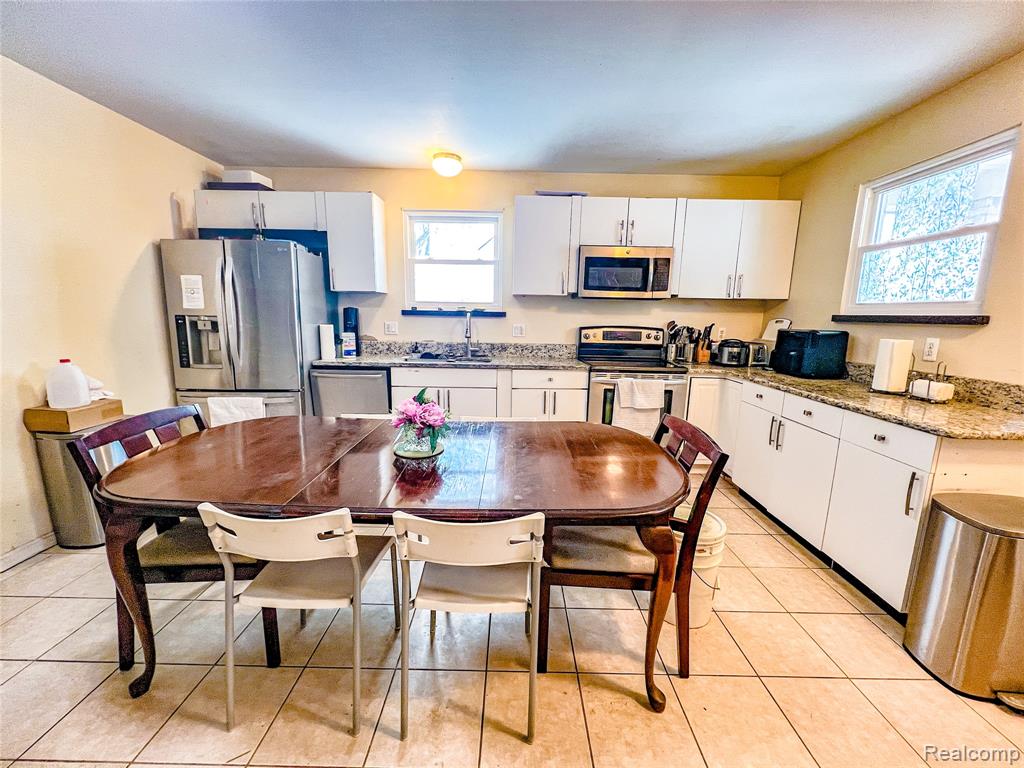 25646 Stanford Street, Dearborn Heights, MI 48125 — Photo 5