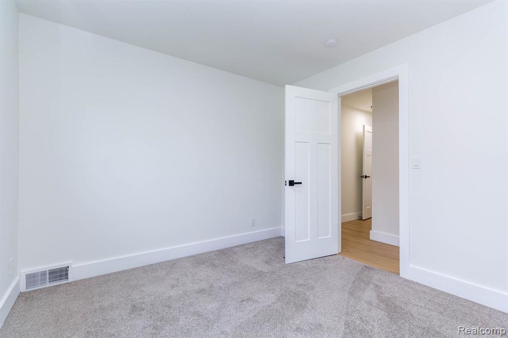 19259 Rockport Street, Roseville, MI 48066 — Photo 23