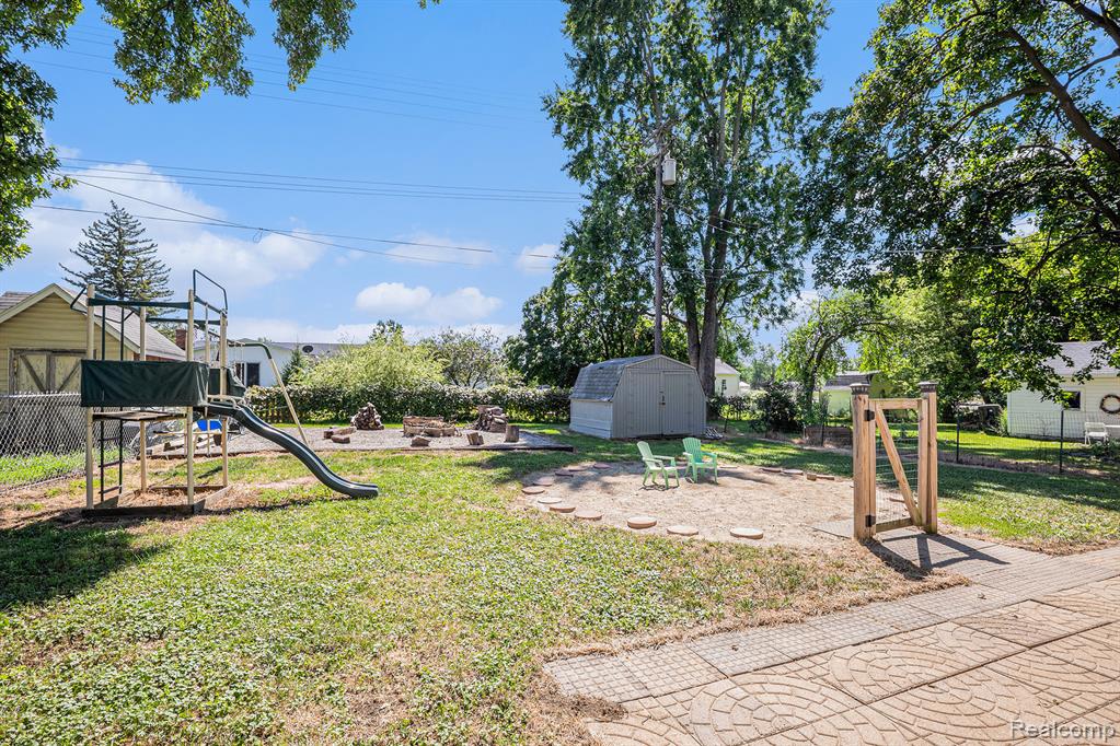 3934 Huron Street, North Branch, MI 48461 — Photo 14