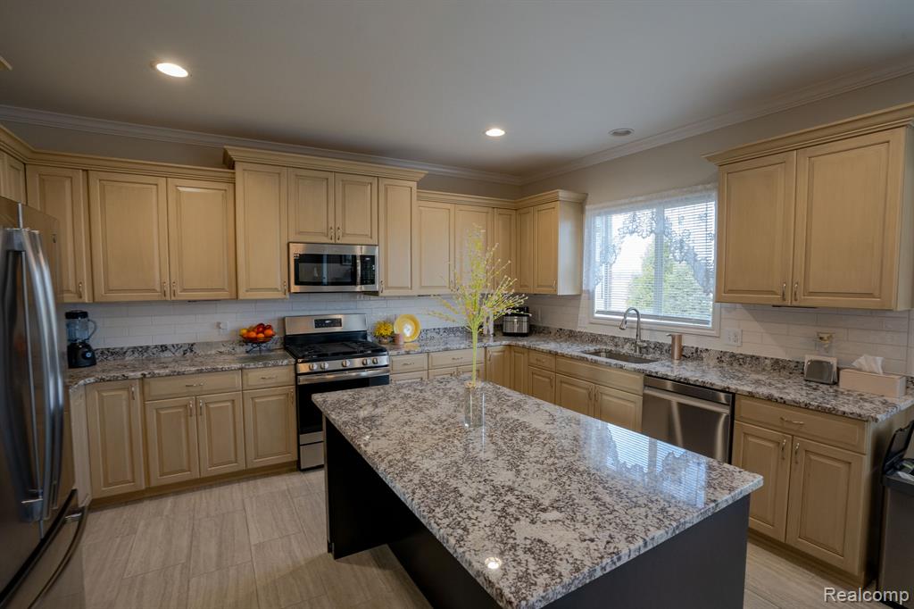 17121 Chianti Court, Macomb, MI 48042 — Photo 14