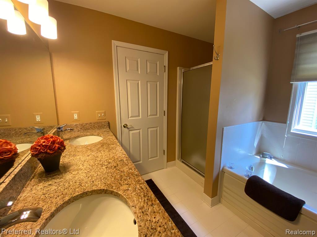 8360 OPAL Drive, Westland, MI — Photo 29
