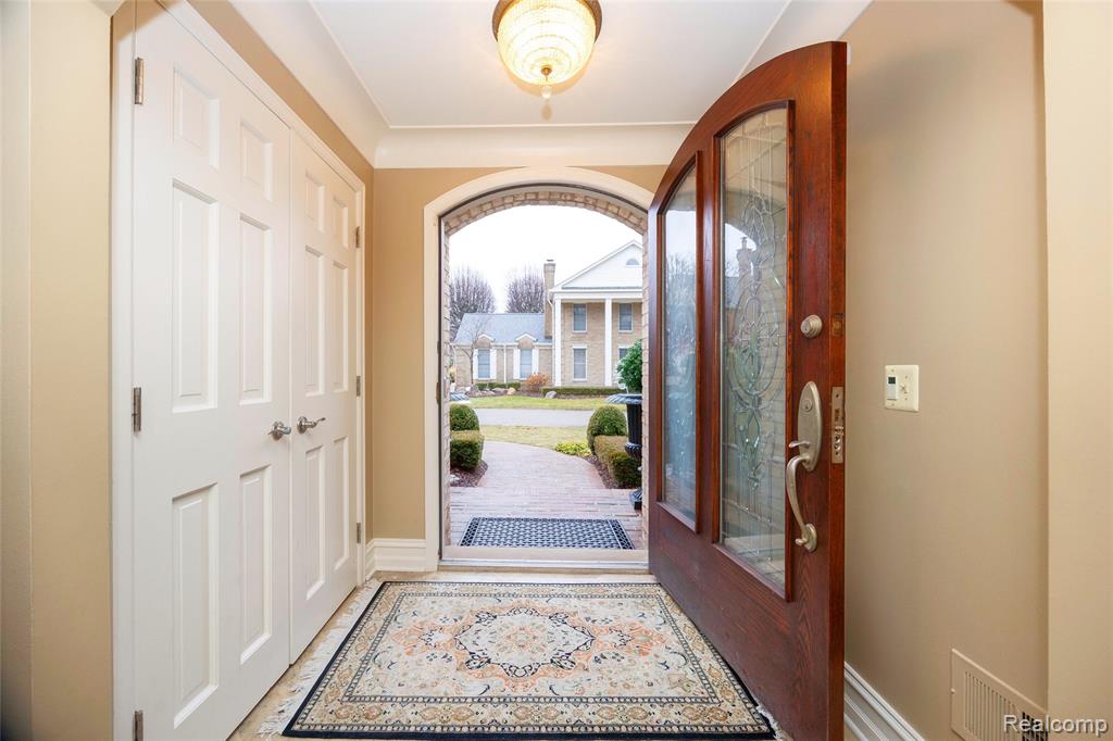 10 Sycamore Lane, Grosse Pointe, MI 48230 — Photo 29