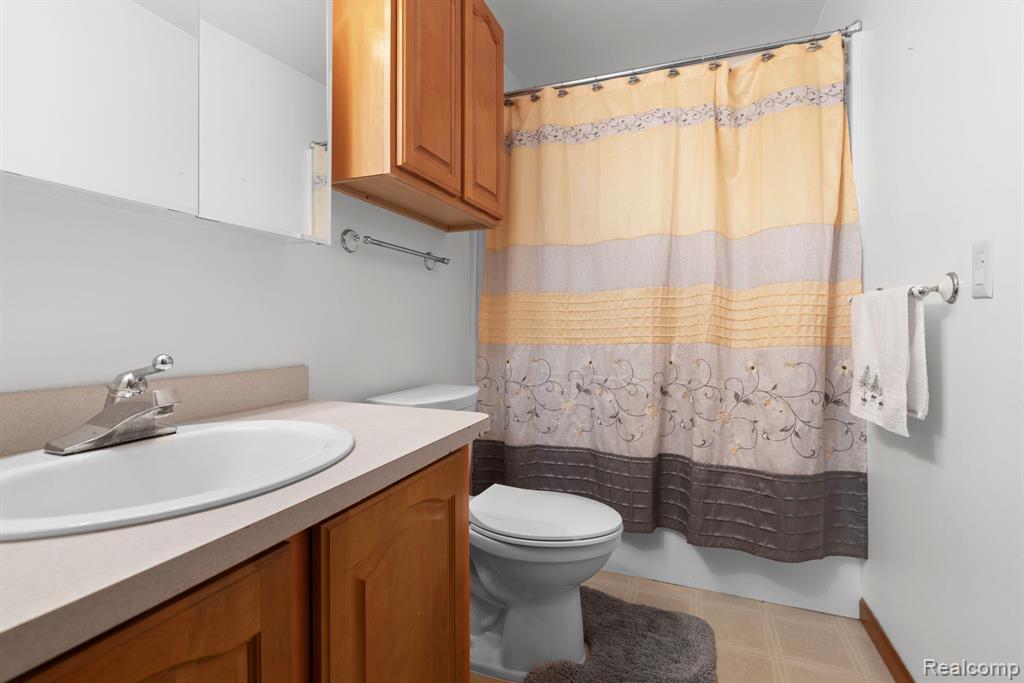 4957 Venice Circle, Northville, MI 48167 — Photo 19