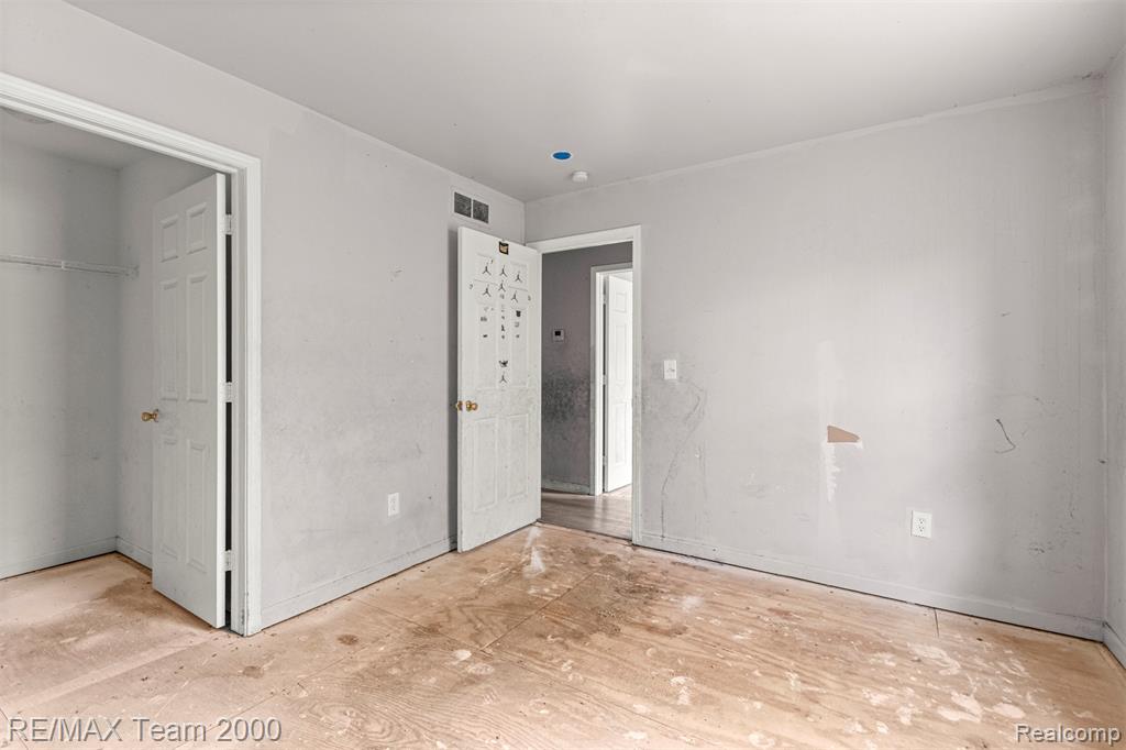 4830 Dickerson Street, Detroit, MI 48215 — Photo 18