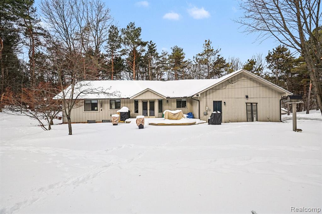 1276 Oakwood Road, Ortonville, MI 48462 — Photo 4