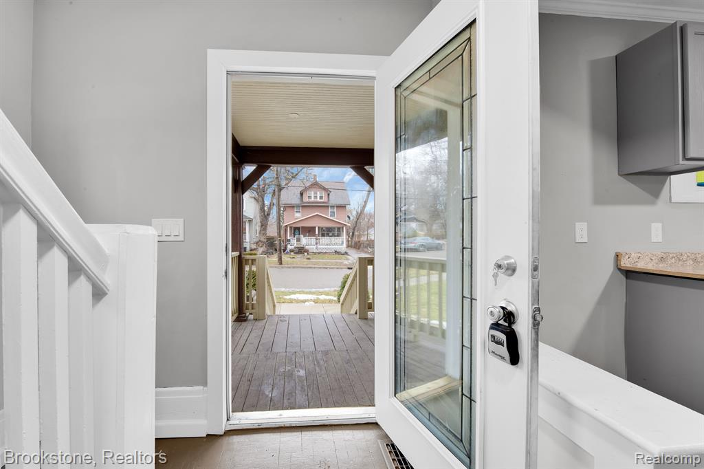 47 SUMMIT Street, Pontiac, MI 48342 — Photo 4