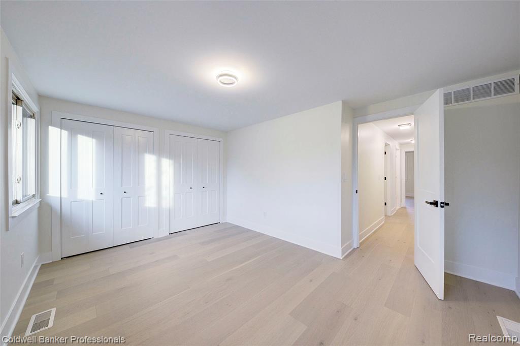 5076 Tyler Drive, Troy, MI 48085 — Photo 39