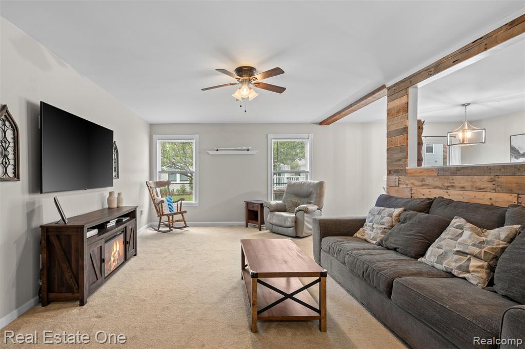 8586 Cass River Drive, Fowlerville, MI 48836 — Photo 10
