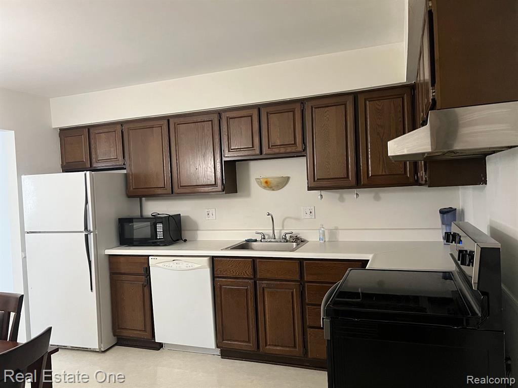 27690 E ECHO, 227, Farmington Hills, MI 48334 — Photo 16