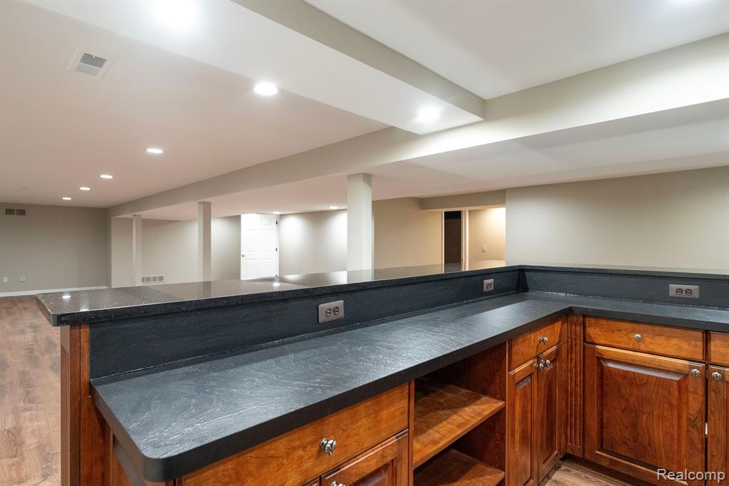 43331 HERRING Drive, Clinton Twp, MI 48038 — Photo 36