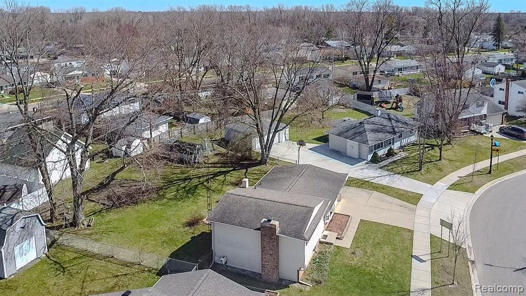 5171 OAKVIEW Drive, Swartz Creek, MI 48473 — Photo 5