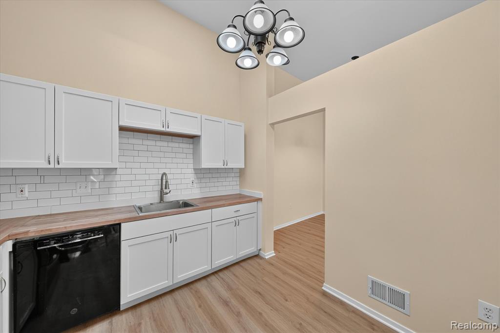 43628 W Arbor Way Drive, 103, Canton, MI 48188 — Photo 17