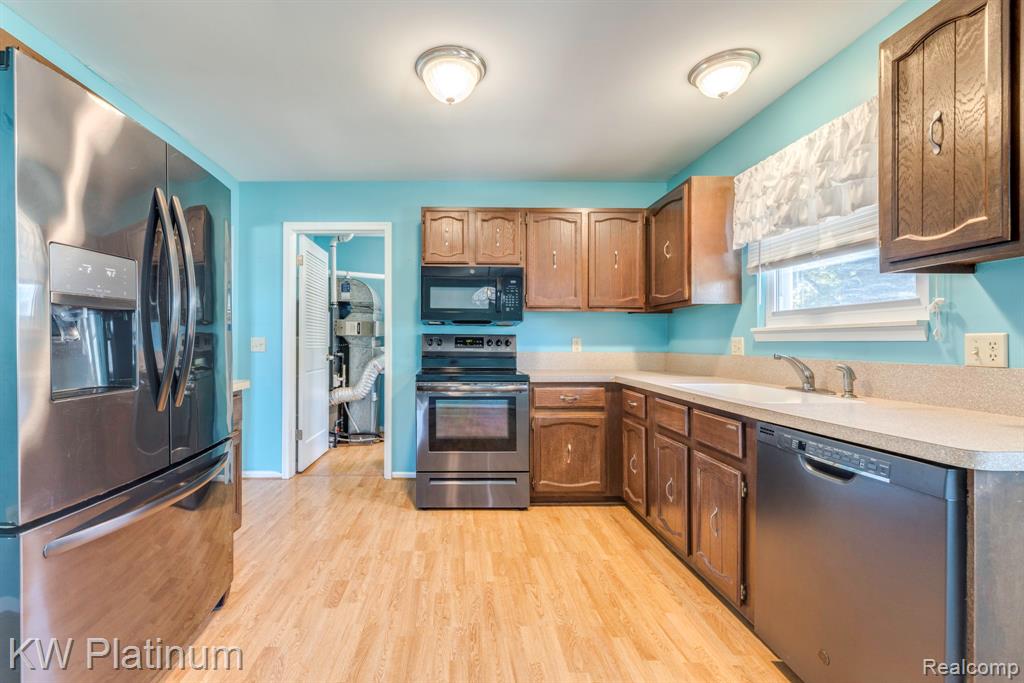 6481 Lakeshore Road, Burtchville, MI 48059 — Photo 3
