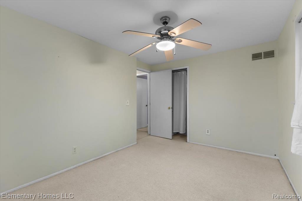 4879 Stoddard Drive, Troy, MI 48085 — Photo 19