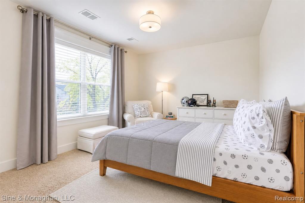 716 Cherry Avenue, Royal Oak, MI 48073 — Photo 16