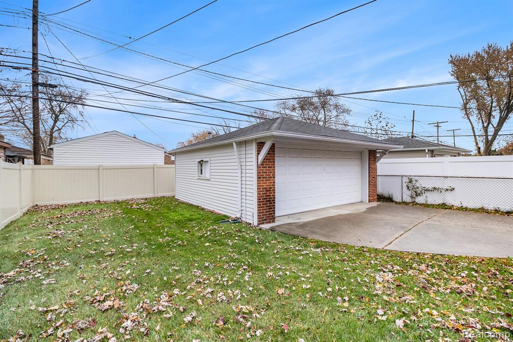 4001 Roosevelt Boulevard, Dearborn Heights, MI 48125 — Photo 14