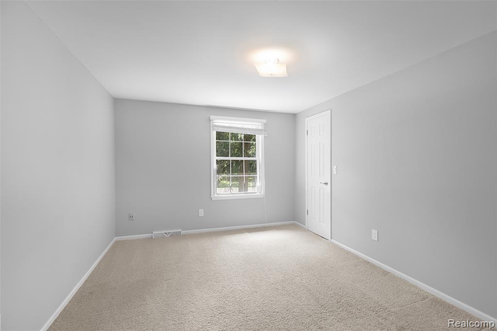 9020 Bridge Road, Grosse Ile, MI 48138 — Photo 24