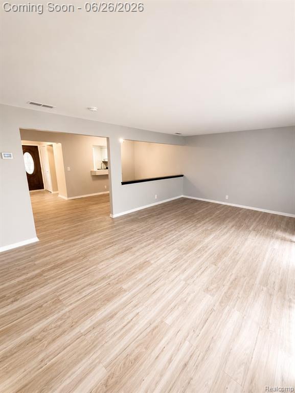 5858-5860 Niles Drive, Troy, MI 48098 — Photo 6